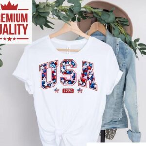 Celebrate freedom with this vintage American flag design tshirt